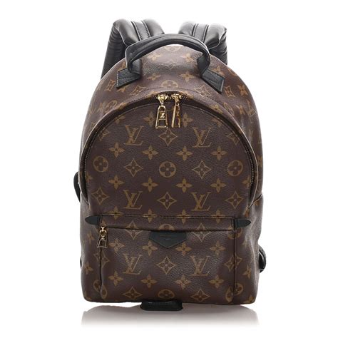 zaino uomo louis vuitton falso